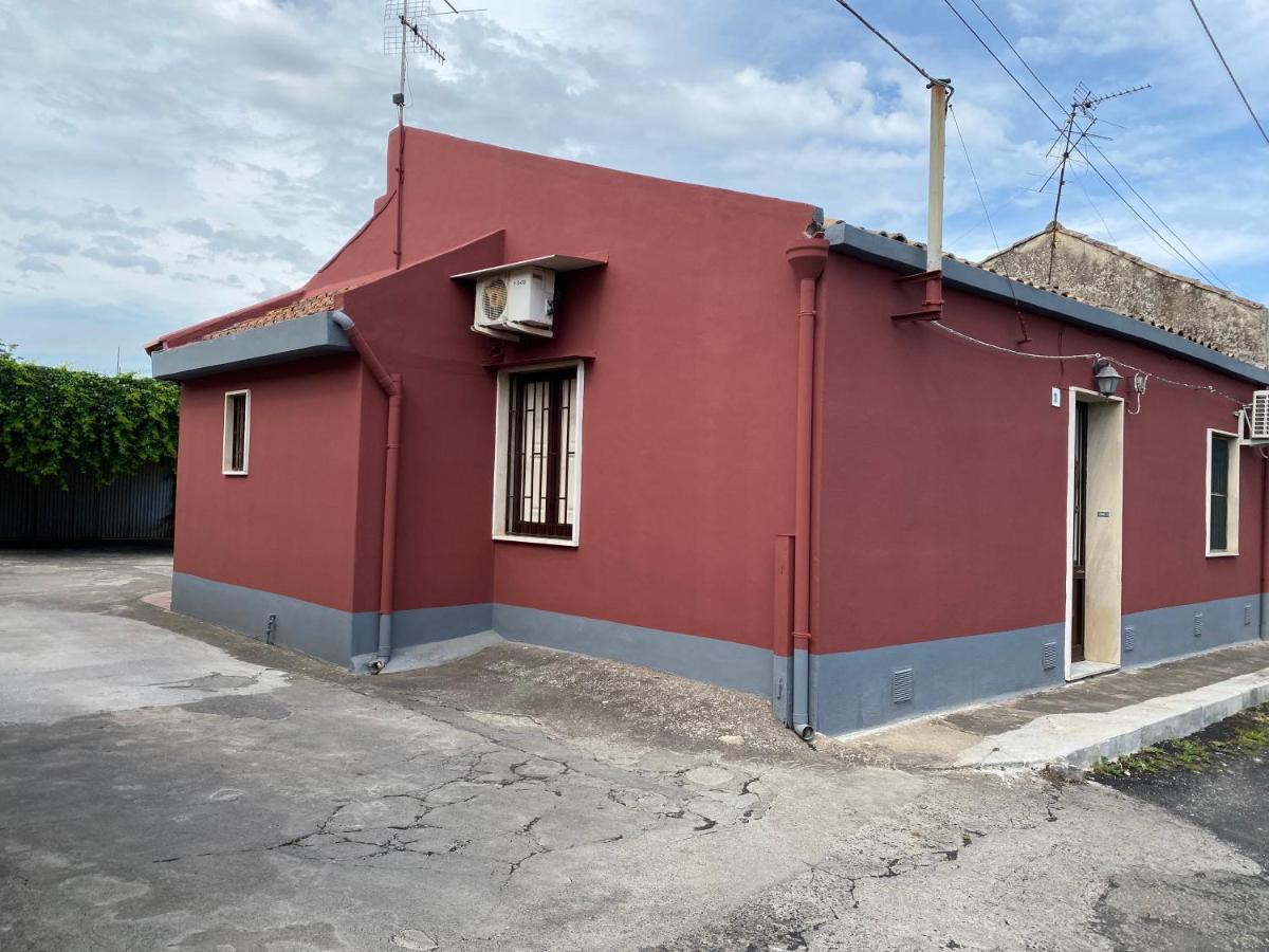 Вілла Casa Vacanze Da Nonna Santa Ф'юмефреддо-ді-Сіцілія Екстер'єр фото