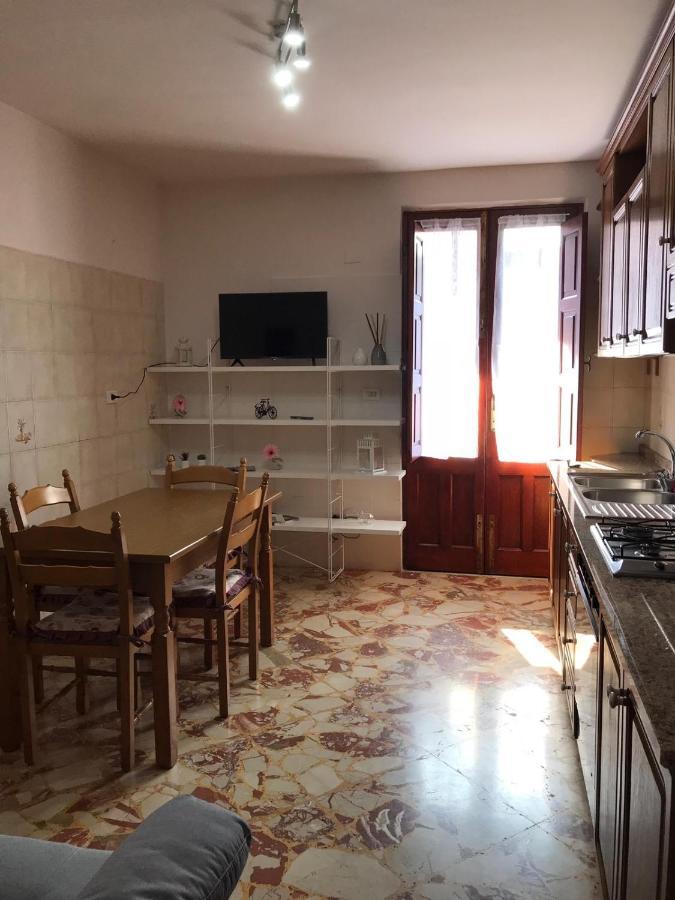 Вілла Casa Vacanze Da Nonna Santa Ф'юмефреддо-ді-Сіцілія Екстер'єр фото